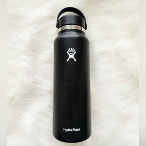 40oz Wide Mouth Hydro Flask Insulated Travel Water Bottle in Black